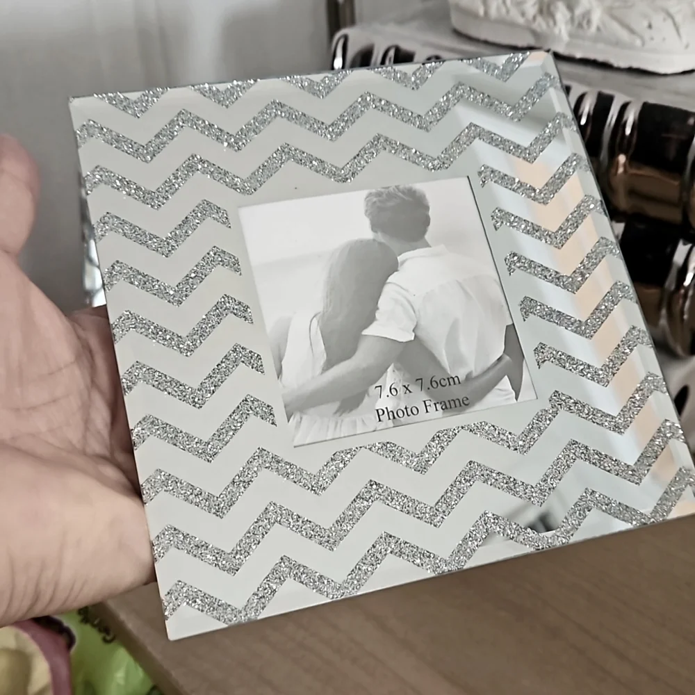 CRYSTAL SILVER MIRROR PHOTO FRAME 3X3 IN PHOTO